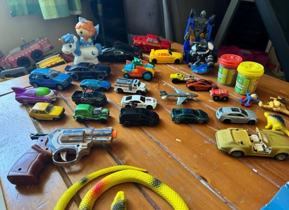 Bundle of toys and kids books for sale - Image 3