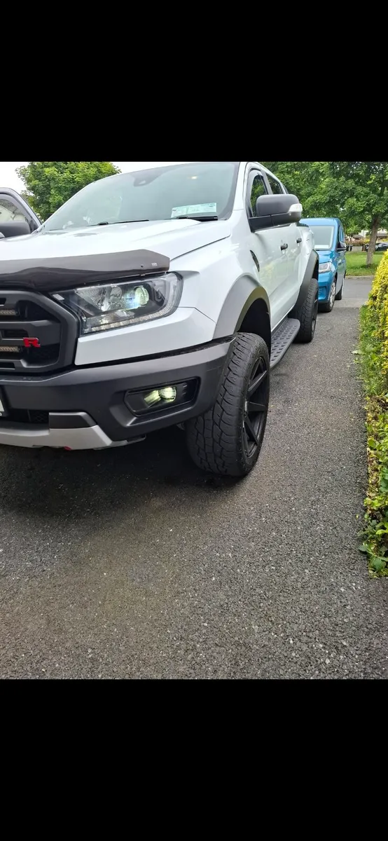 Ford Raptor - Image 2