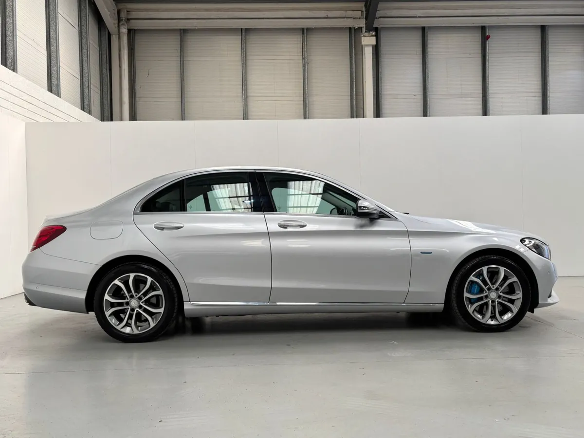 2017 Mercedes-Benz C 350E Avantgarde Auto - Image 4