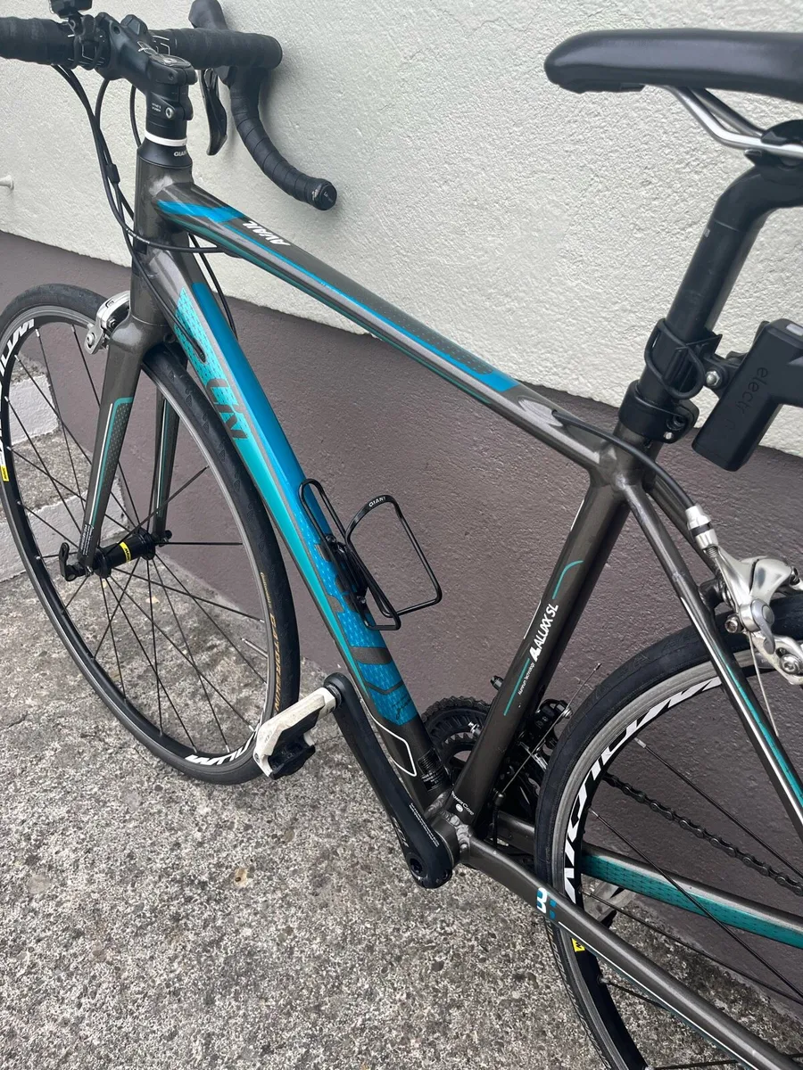 Giant Avail Road bike. - Image 4
