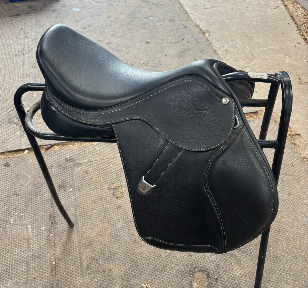 Bates pony jumping saddle