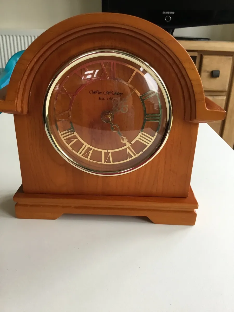 Battery mantle clock - Image 3