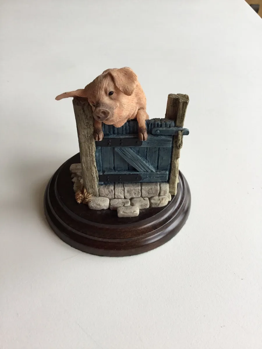 Pig in Sty ornament - Image 4