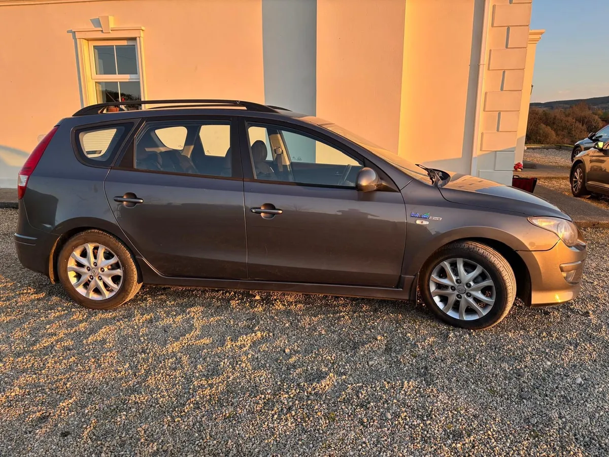 Hyundai i30 1.6 - Image 3