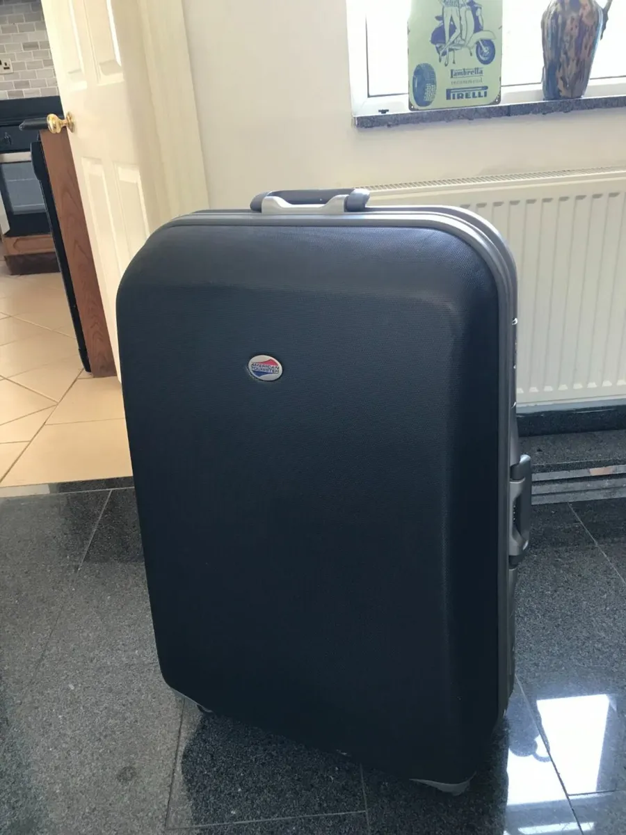 American Tourister Hard Suitcase - Image 1