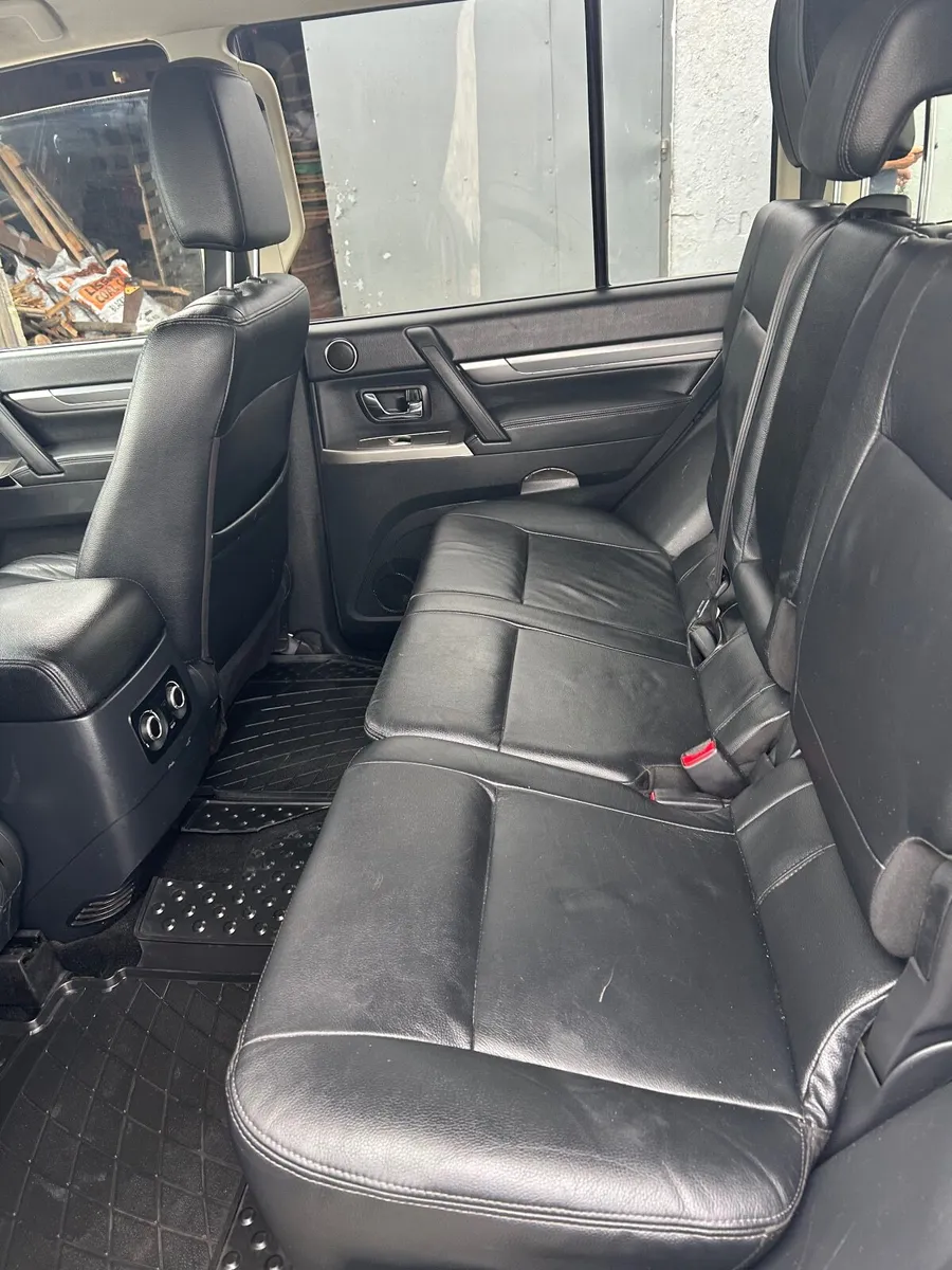 2018 Mitsubishi Pajero 3.2 D auto 7 seater trade t - Image 4