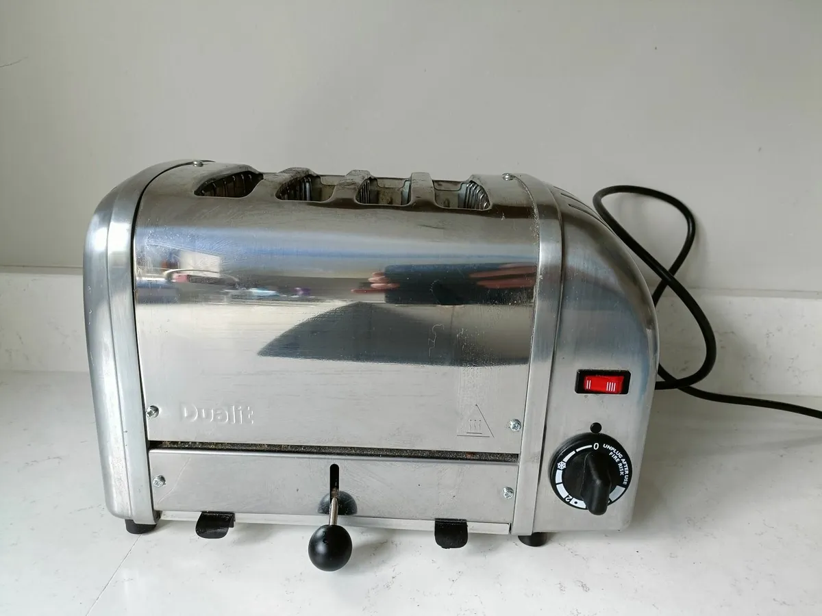 Dualit 4 slice toaster for sale - Image 3