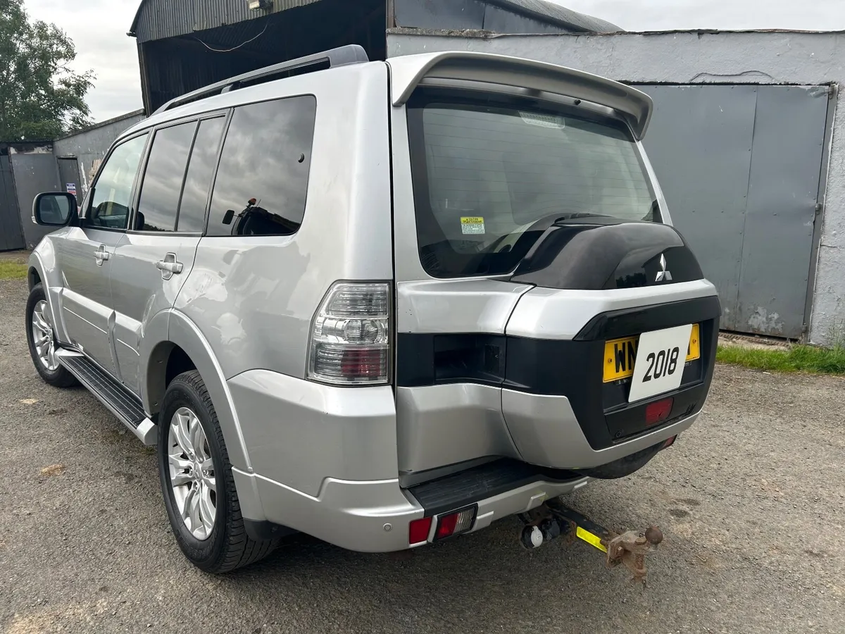 2018 Mitsubishi Pajero 3.2 D auto full leather - Image 2