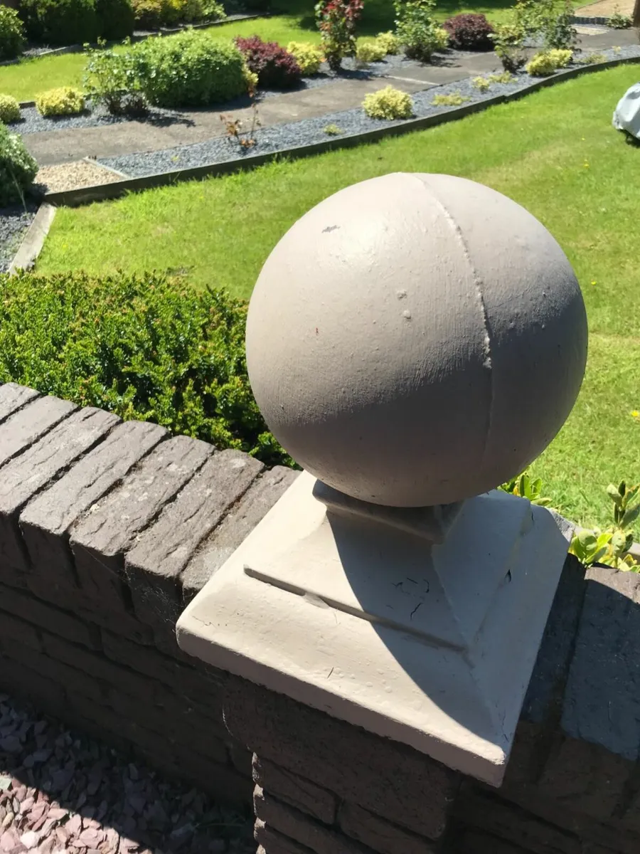 Stone Gate Finials/Garden Ornament - Image 2