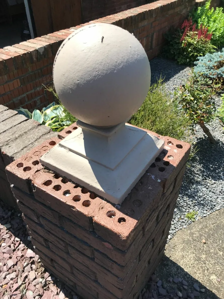 Stone Gate Finials/Garden Ornament - Image 4