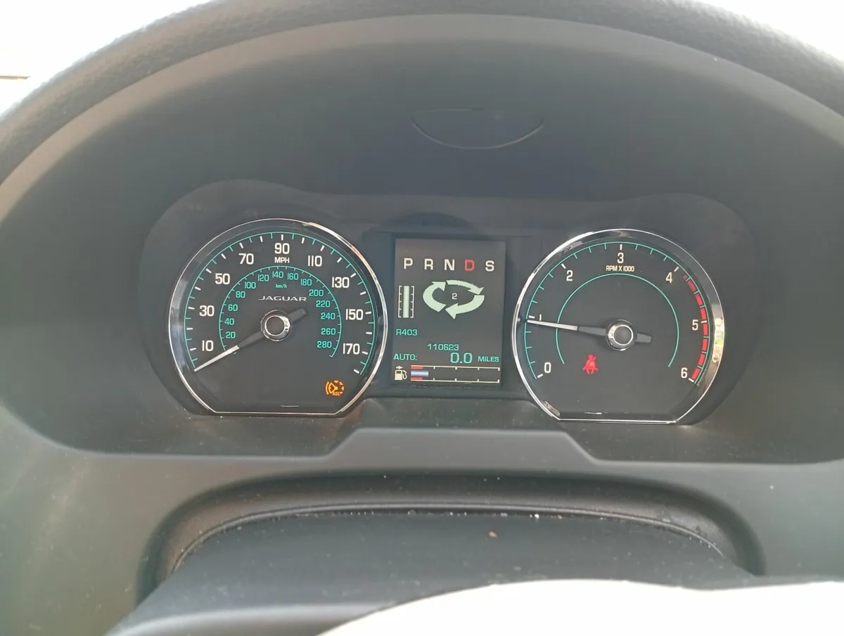 Jaguar XF 2014 - Image 2