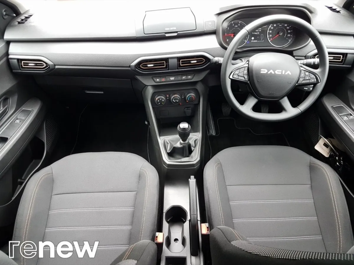 Dacia Sandero Stepway TCe 90 Stepway Essential - Image 2