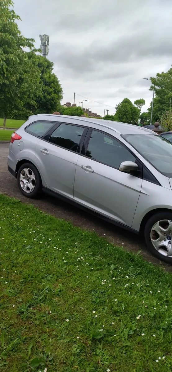 Ford Focus 2011 - Image 3