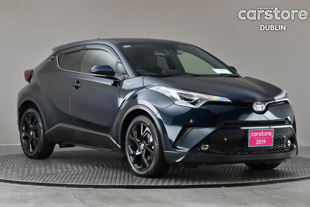 Toyota C-HR 1.8 Hybrid  half Leather reverse Cam - Image 1