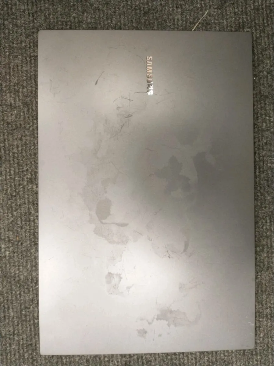 Laptop - Image 1