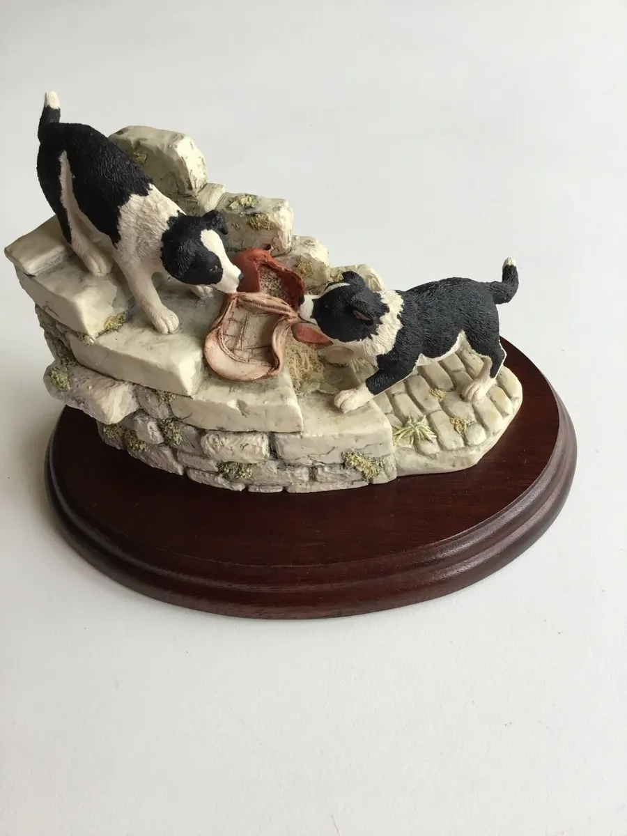 Border Fine Arts Tug O War sculpture - Image 4