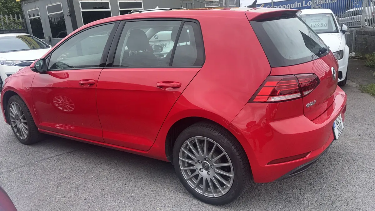 Volkswagen Golf 2019 only 42k KM - Image 3