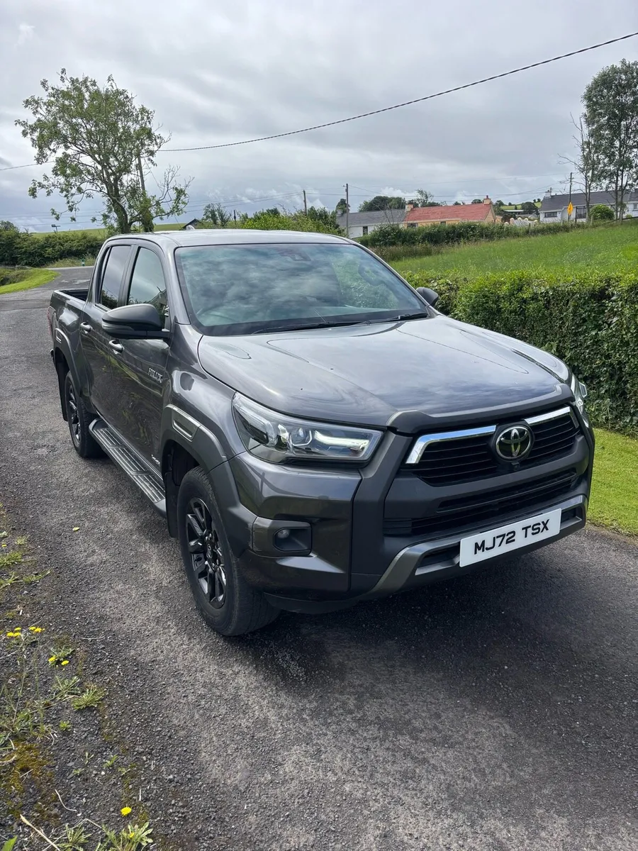 TOYOTA HILUX Invincible X 2022 - Image 1