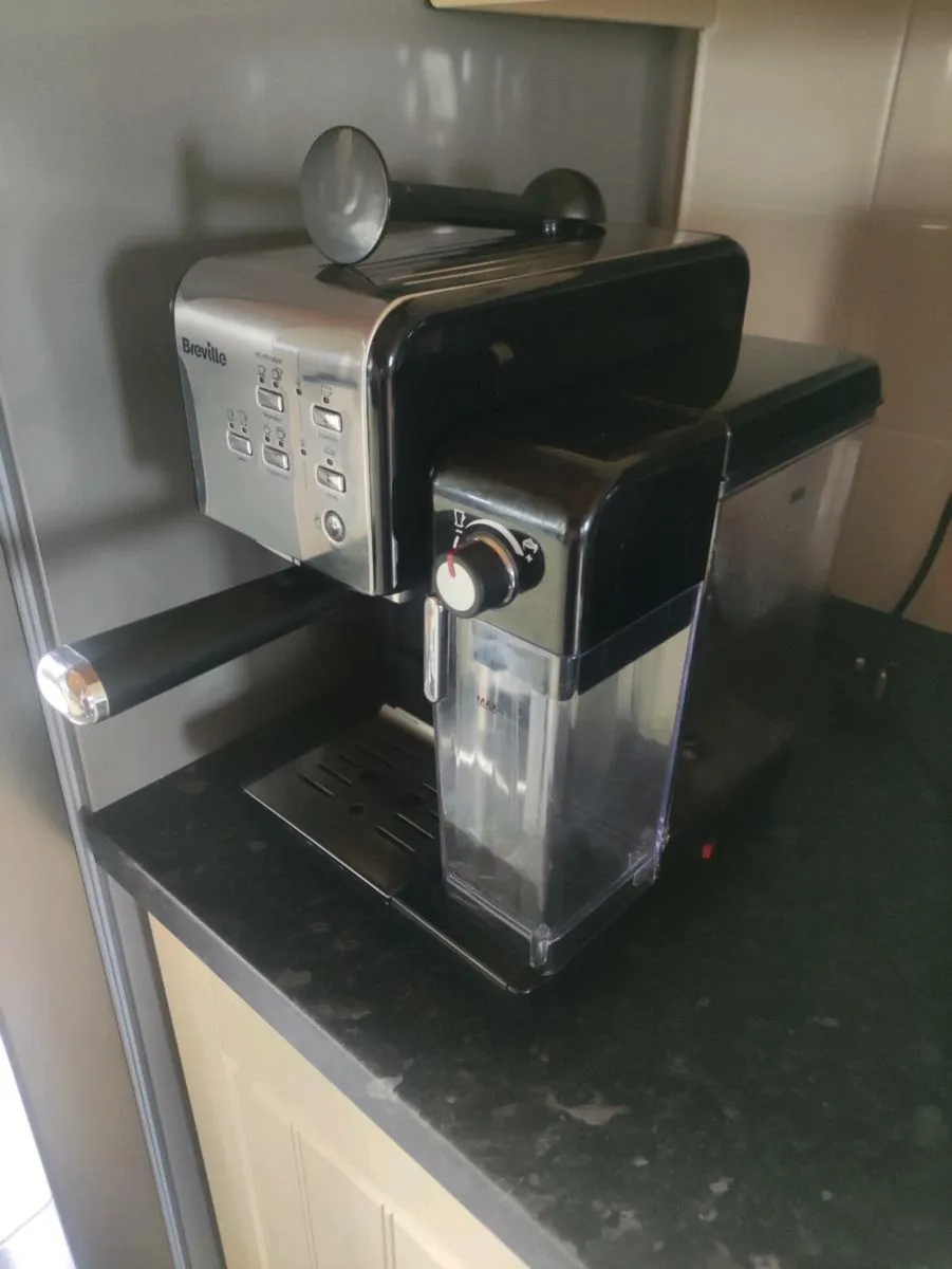Coffee Machine - Image 4