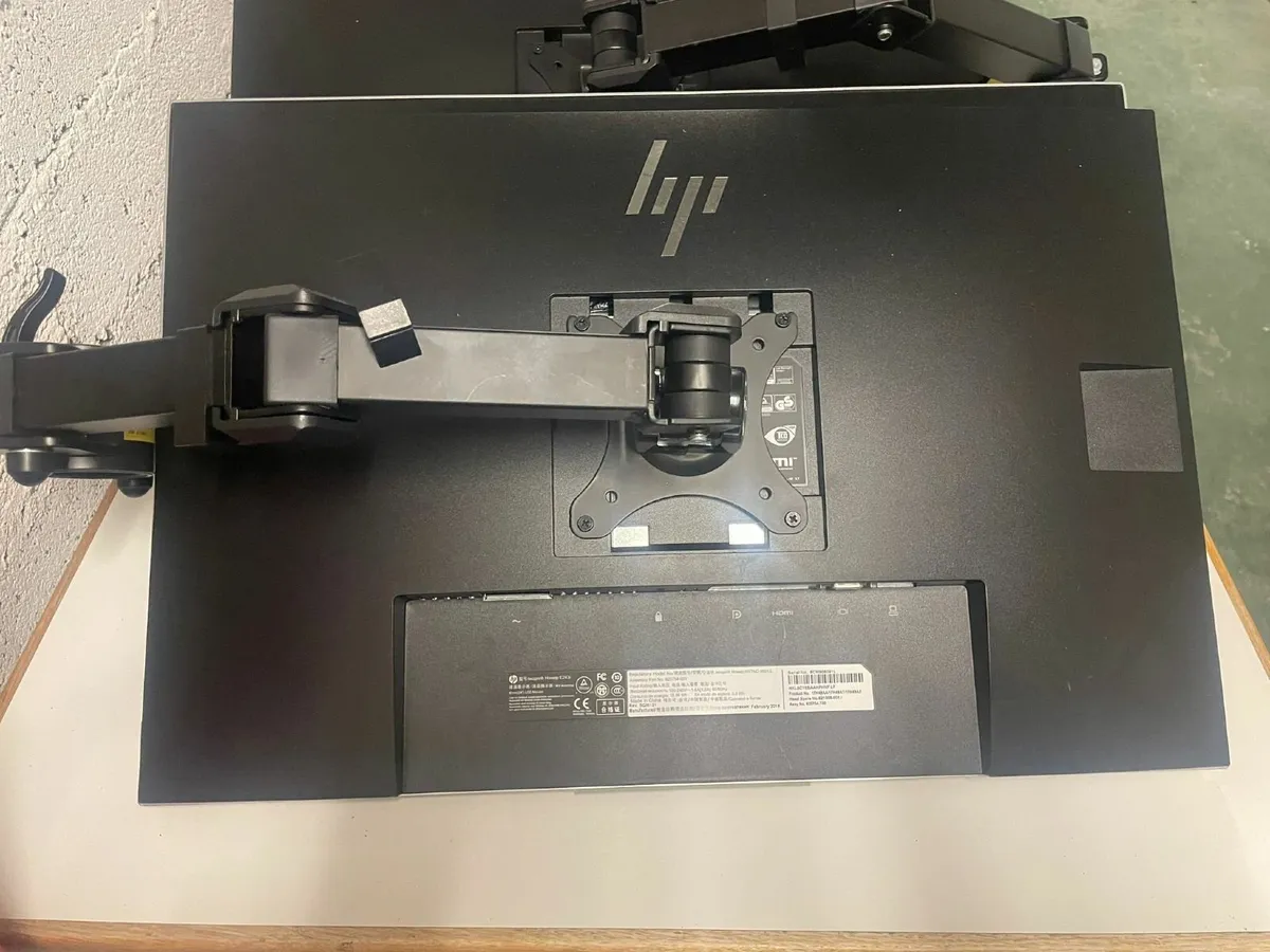 HP Monitors - Image 2