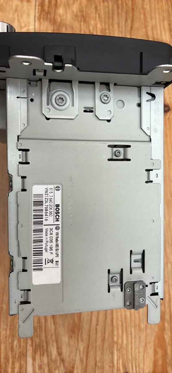 Car radio - Image 2