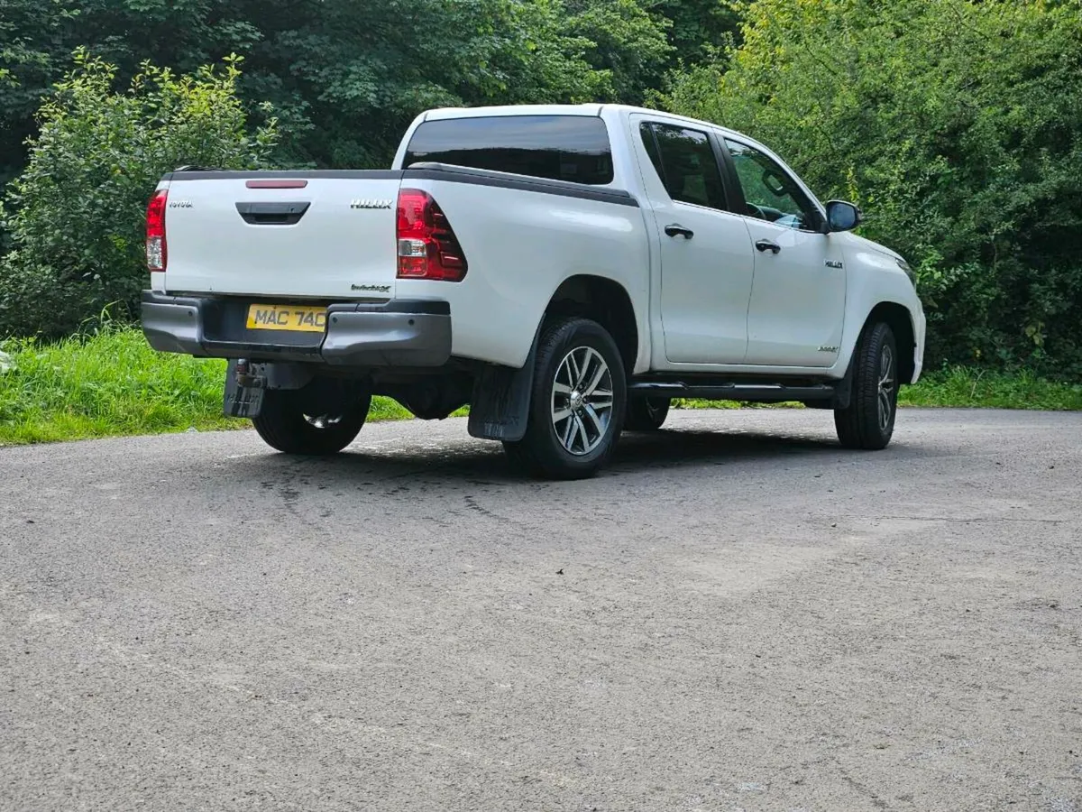 Toyota Hillux invincible x 2020 - Image 4