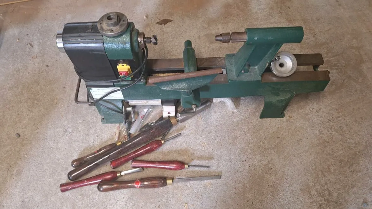 Woodturning lathe - Image 3