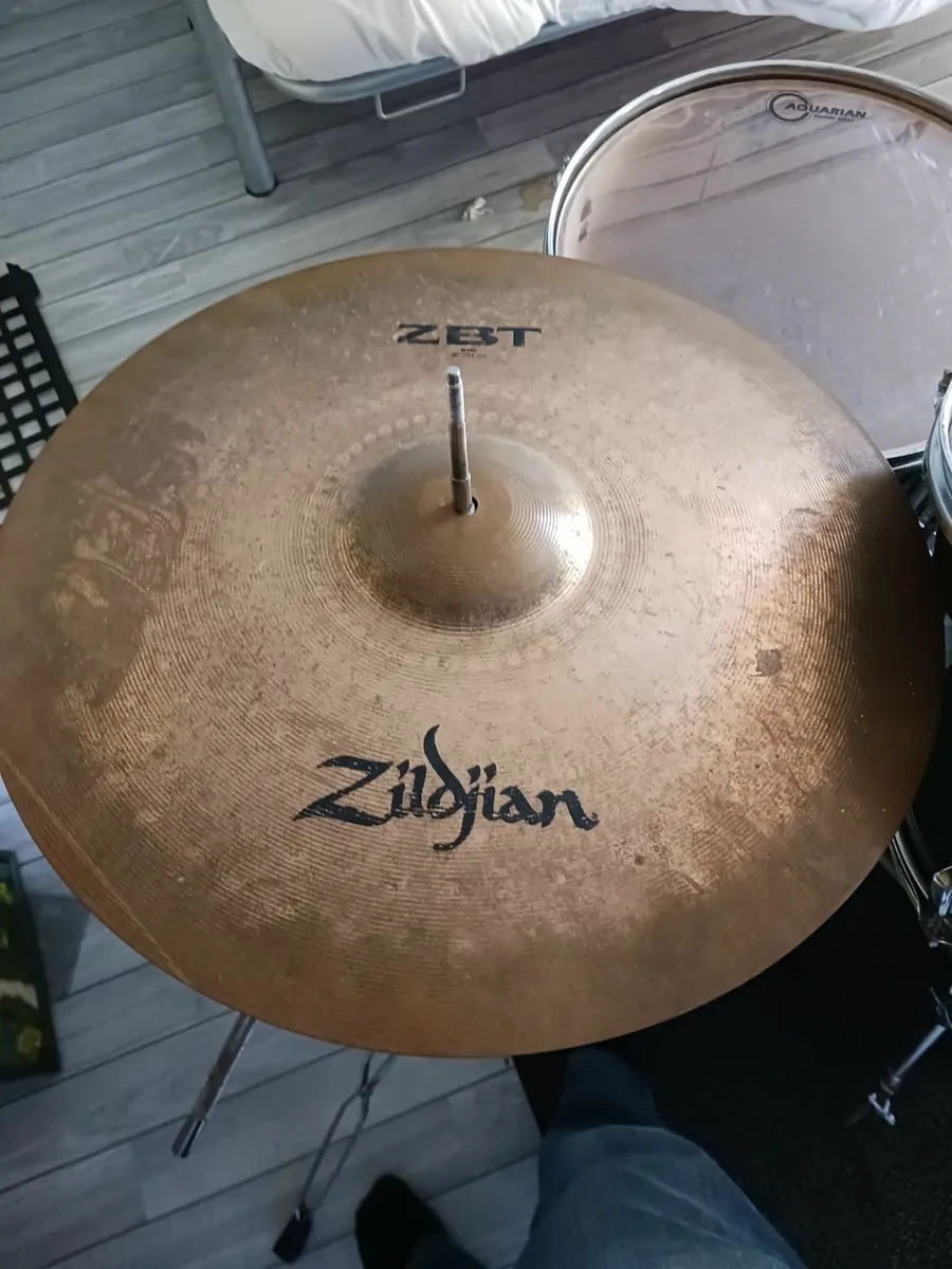 Zildjian ZBT ride cymbal - Image 1