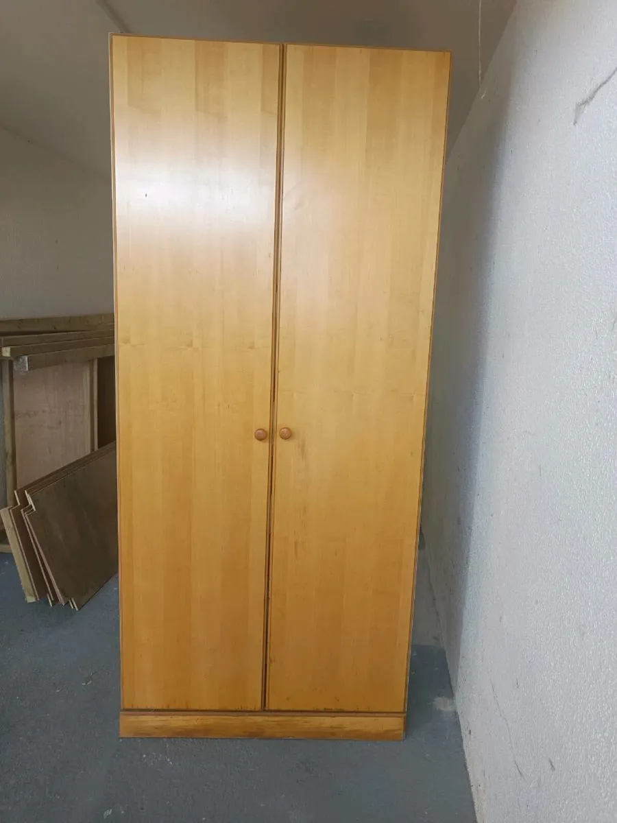 Wardrobe for garage usage/storage - Image 1