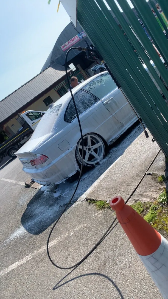 E46 BMW 3-Series 2006 204bhp 330d - Image 2