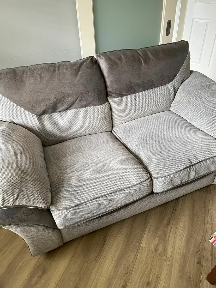Couch - Image 2