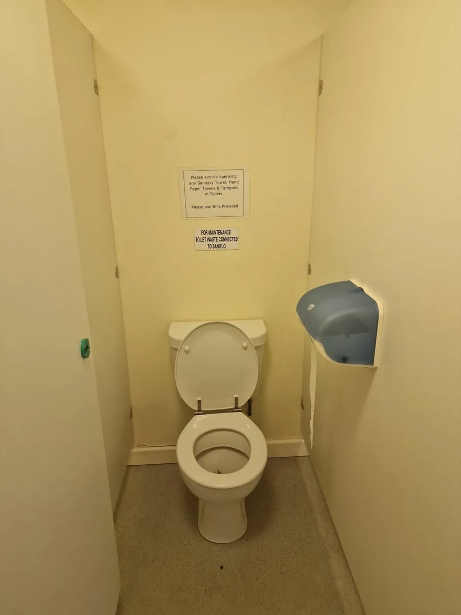 Toilet Cubicle's with Sanitaryware and Vanity - Image 4