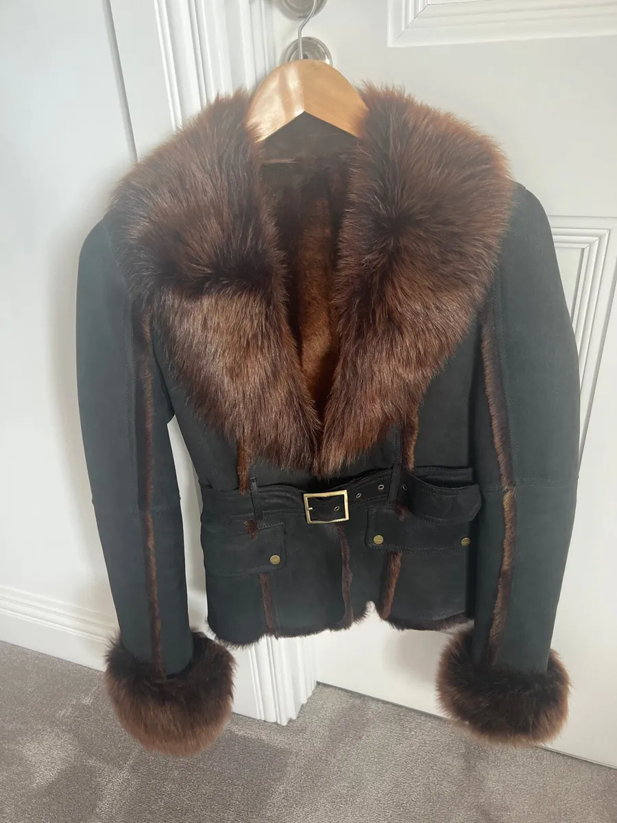 Karen Millen real sheepskin jacket fur lined. As n - Image 1