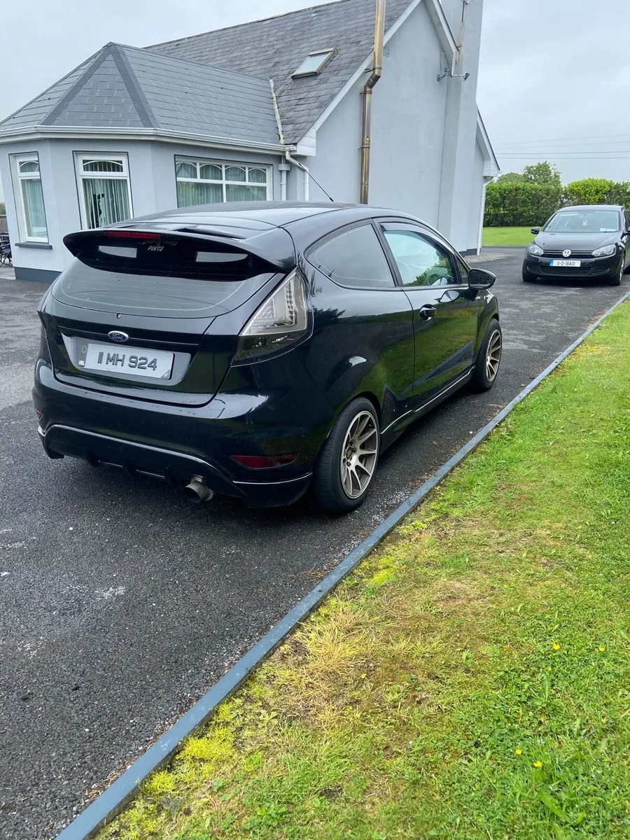 Ford Fiesta - Image 2