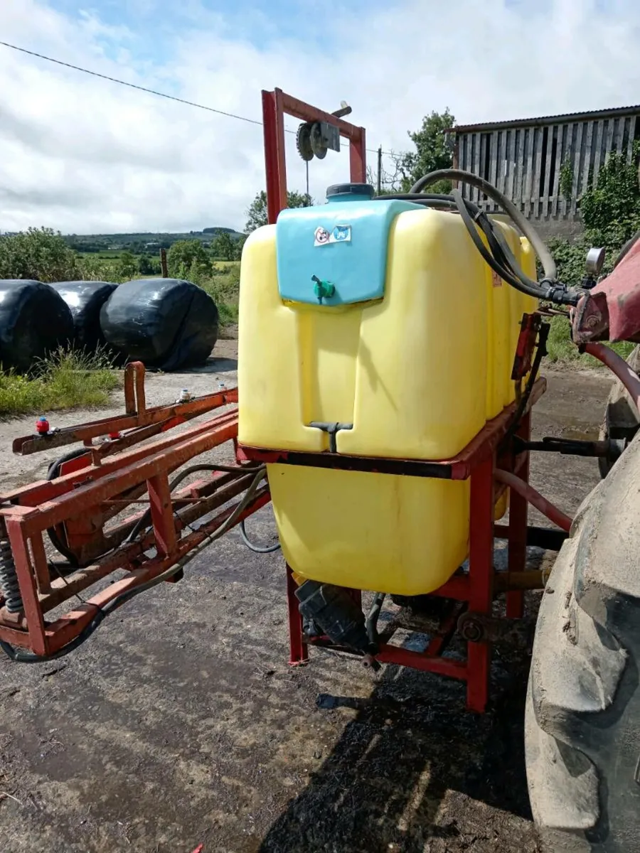 12 metre Sprayer - Image 1