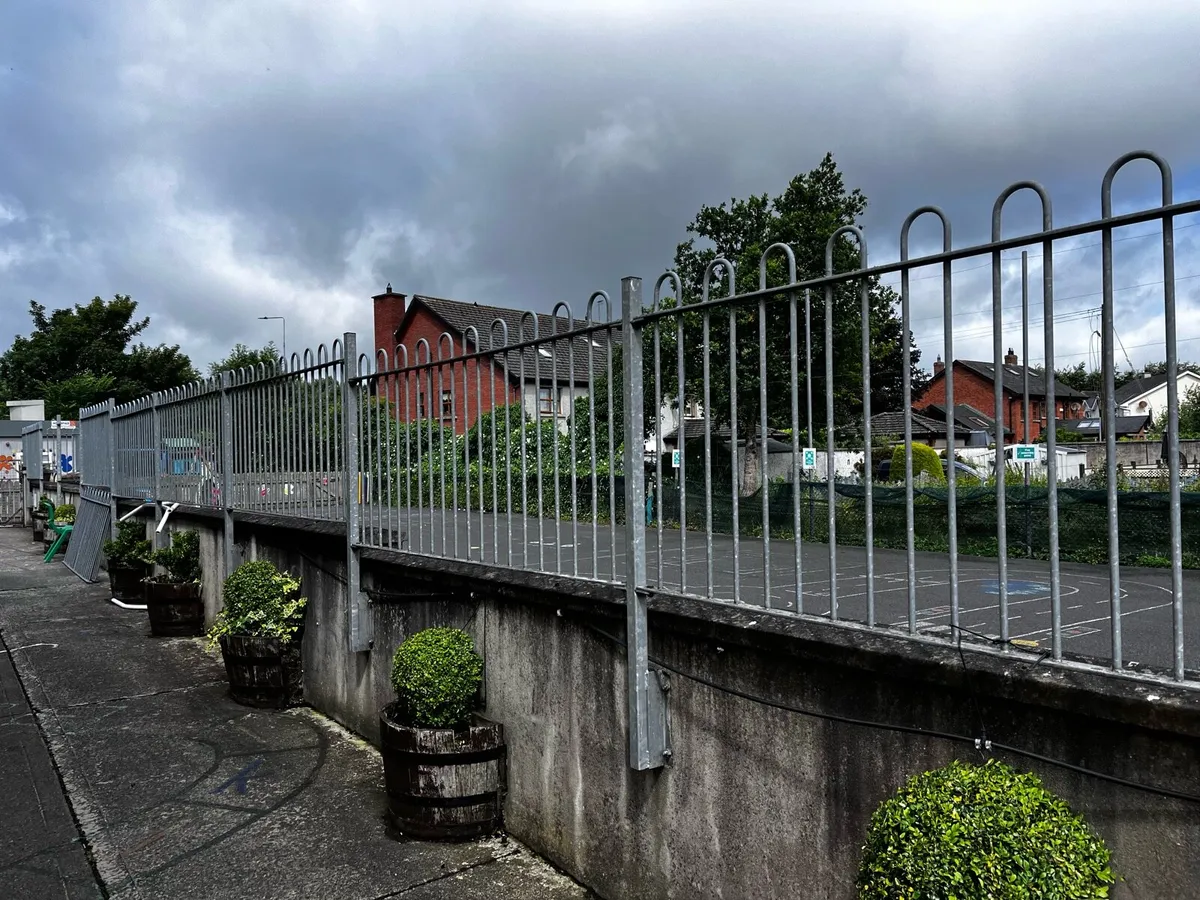 Galvanised Railings - Image 2