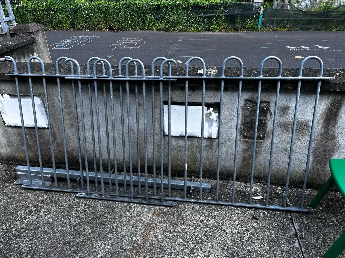 Galvanised Railings - Image 4