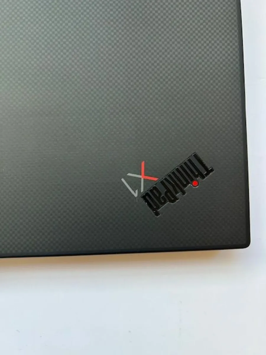 Lenovo X1 Extreme i9 10th Gen Touch 32GB Win 11 - Image 2