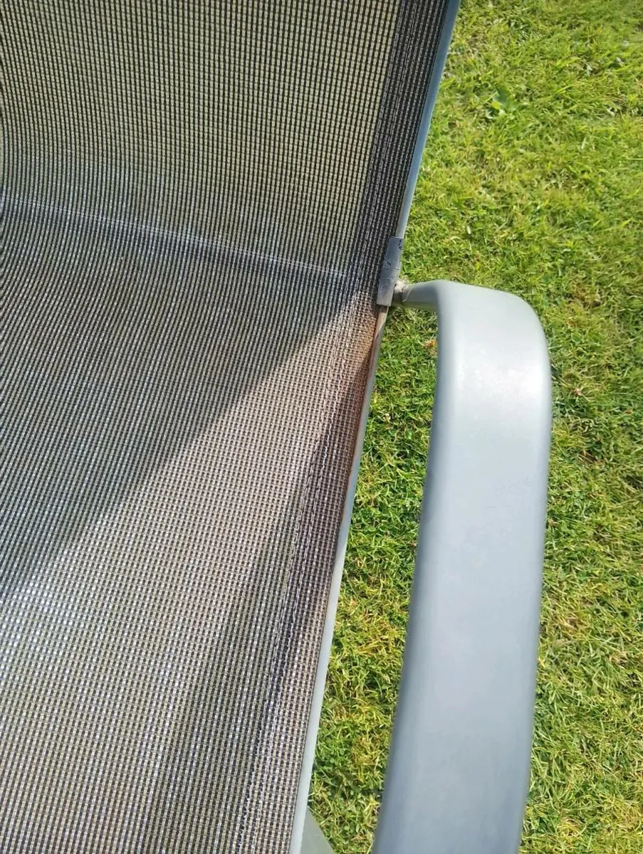 4 metal garden chairs - Image 4