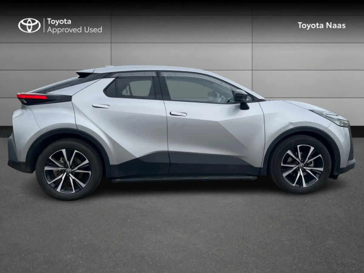 Toyota C-HR HYBRID SPORT - Image 3