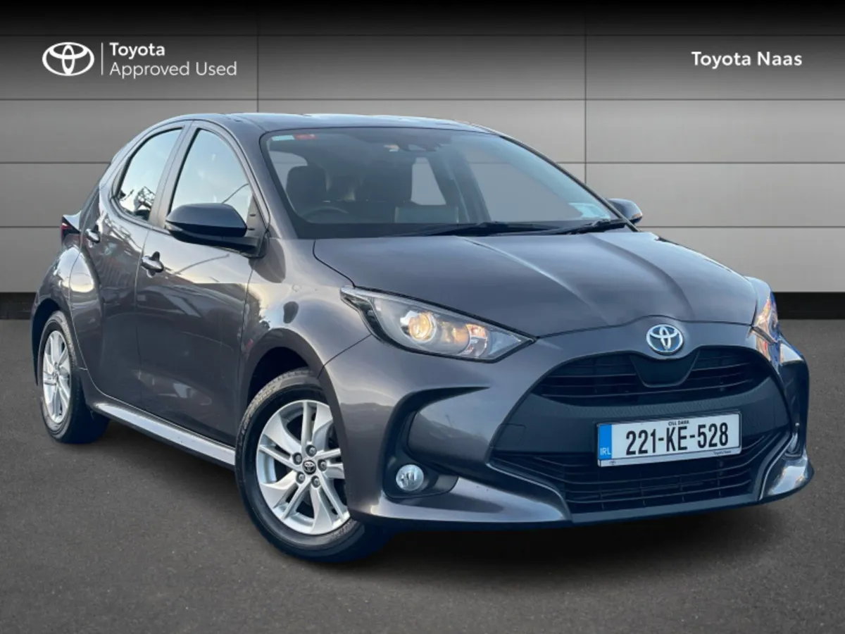 Toyota Yaris YARIS 1.5 HYBRID - Image 1