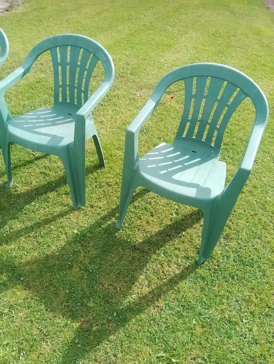 3 garden chairs - Image 2