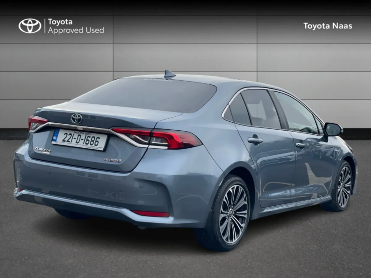 Toyota Corolla HYBRID LUNA SPORT - Image 2