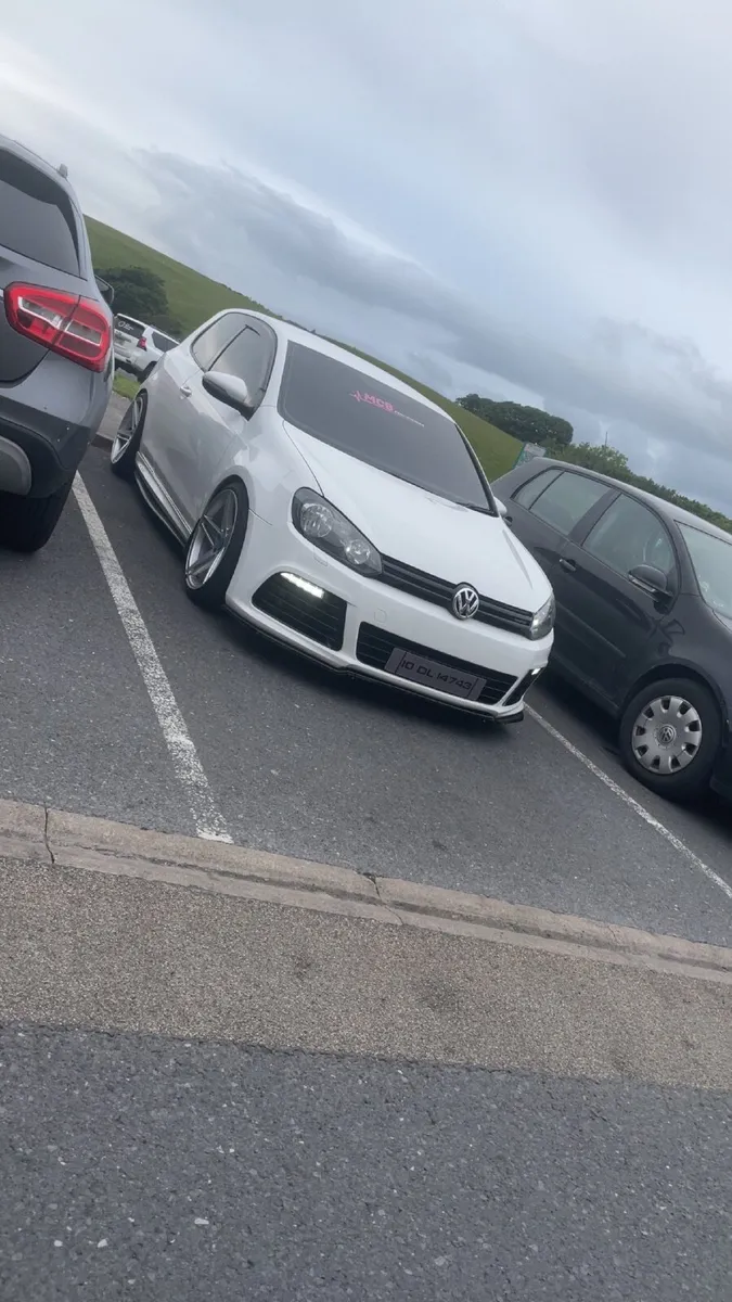 Volkswagen Golf 2010 - Image 3