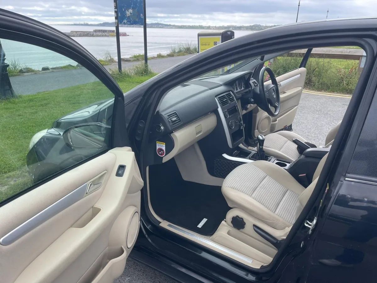 Merc B180 CDi Only 60,000 km - Image 2