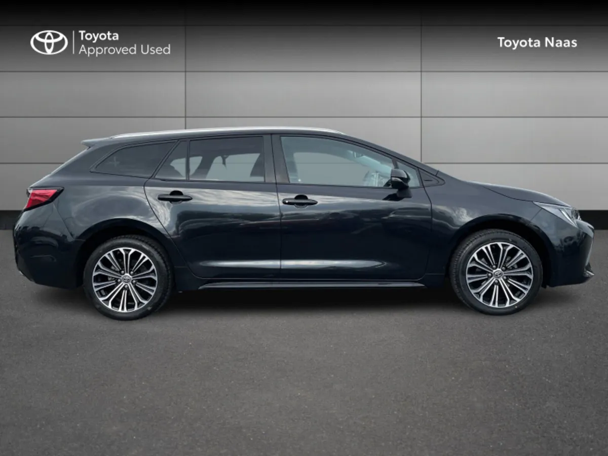 Toyota Corolla HYBRID SOL TS - Image 3