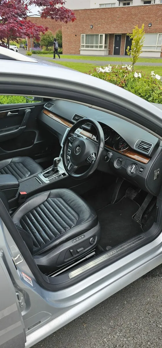 VW Passat TSI Estate - Image 4