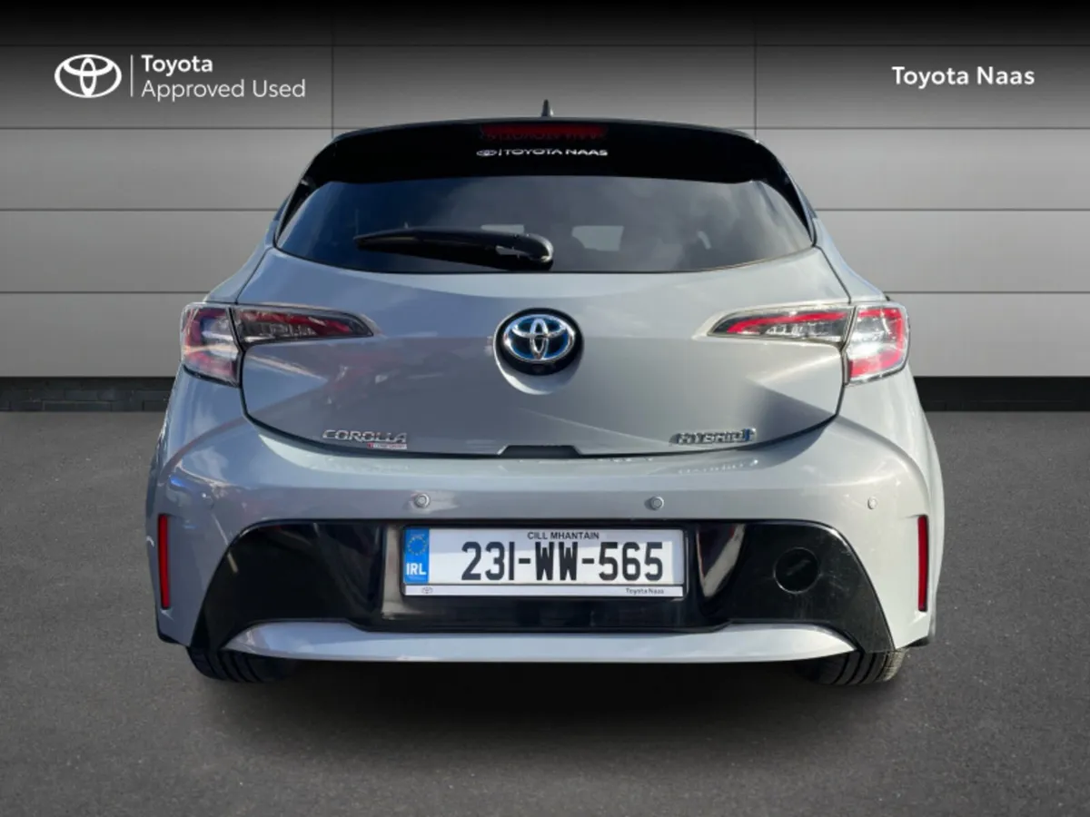 Toyota Corolla LUNA SPORT HB 4DR AUTO - Image 4