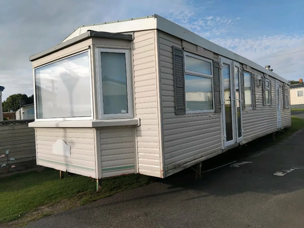 Mobile home - Image 1