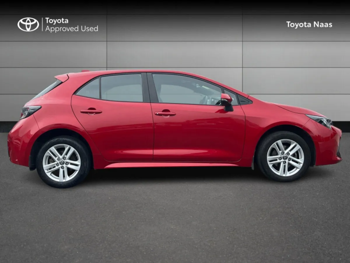 Toyota Corolla COROLLA HYBRID LUNA HB - Image 3